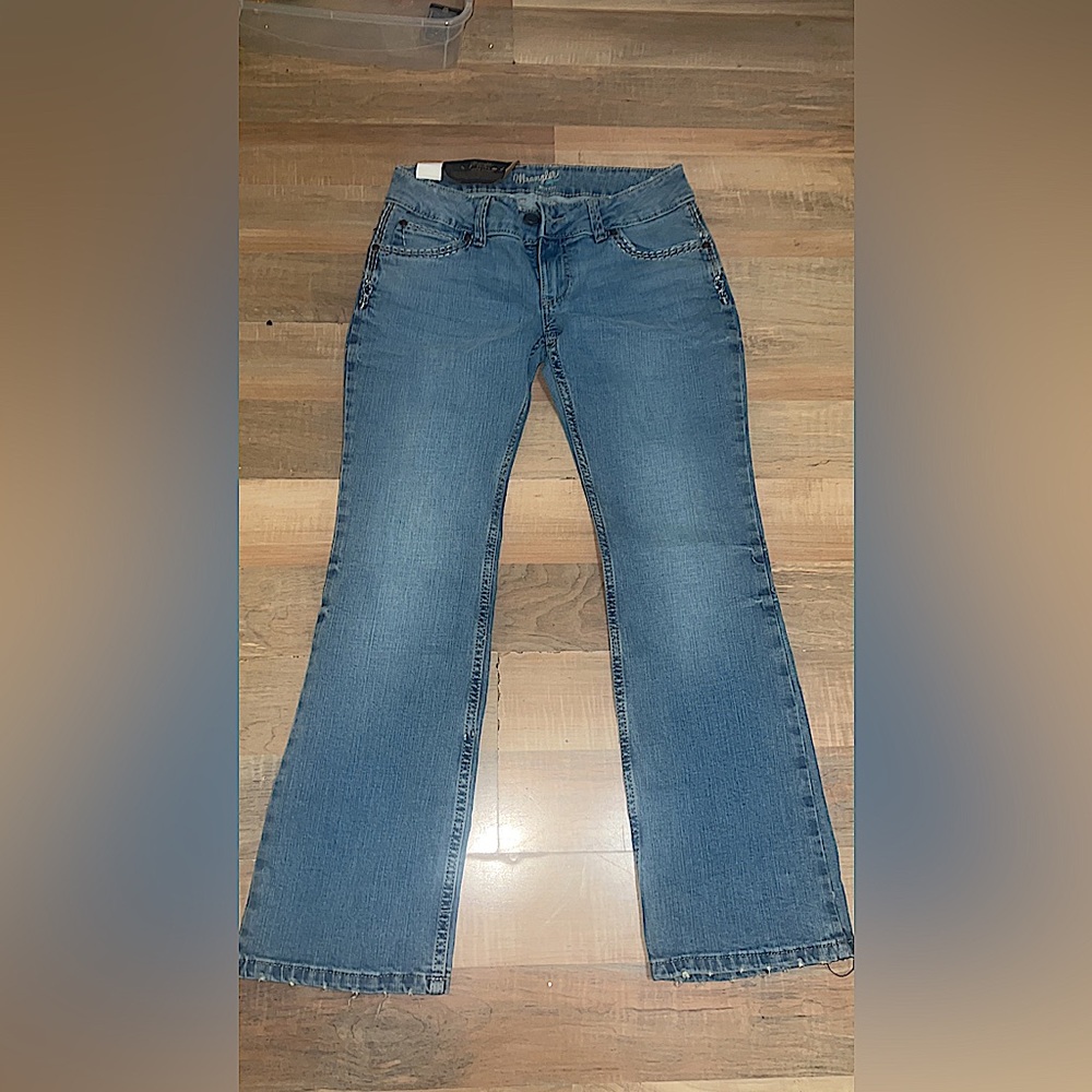 Wrangler size 7 bootcut jeans